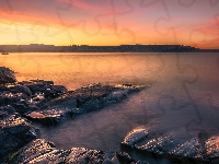 Jezioro Tyrifjorden, Zachód słońca, Norwegia, Okręg Buskerud, Skały