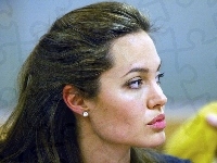 Angelina Jolie, ciemne włosy