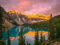 Park Narodowy Banff, Odbicie, Drzewa, Góry, Lasy, Kanada, Jezioro Moraine, Chmury