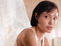 biały top, Angelina Jolie, krótkie włosy