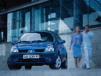 Niebieski Clio 2