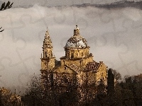 Mgła, Kościół, Włochy