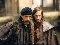 Merchant of Venice, Joseph Fiennes, Jeremy Irons, płaszcz