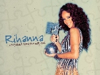 Logo, Rihanna, MTV