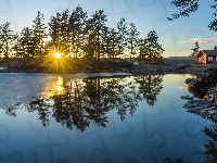 Dom, Ringerike, Promienie słońca, Norwegia, Jezioro Vaeleren, Drzewa