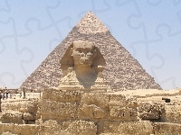 Sfinks, Piramida