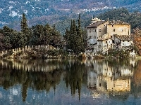Jezioro Toblino, Drzewa, Włochy, Region Trydent-Górna Adyga, Zamek Toblino
