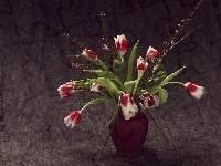 Tulipany, Wazon, Przybranie