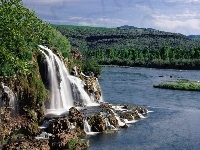 Rzeka, Wodospad, Wzgórza
