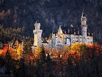 Zamek Neuschwanstein, Jesień, Niemcy, Bawaria, Drzewa