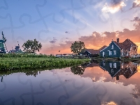 Kanał, Skansen Zaanse Schans, Domy, Holandia, Miejscowość Zaandam, Wiatraki