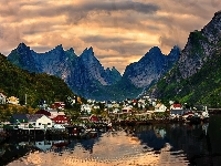 Domy, Lofoty, Chmury, Norwegia, Wieś Reine, Góry