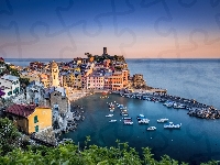 Morze, Cinque Terre, Włochy, Łódki, Vernazza, Domy, Liguria