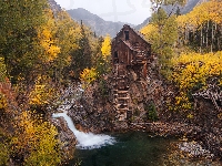 Las, Kryształowy Młyn, Rzeka Crystal River, Jesień,  Stany Zjednoczone, Góry, Młyn Crystal Mill, Drzewa, Stan Kolorado