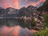 Miasteczko, Drzewa, Alpy, Hallstatt, Góry, Austria, Domy, Jezioro Hallstattersee