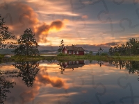 Jezioro Vaeleren, Norwegia, Odbicie, Chmury, Drzewa, Zachód słońca, Dom, Gmina Ringerike