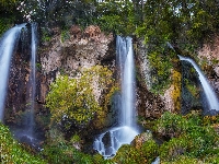 Skały, Omszałe, Park miejski, Rifle Falls State Park, Stany Zjednoczone, Trawa, Wodospad Rifle Falls, Drzewa, Kolorado