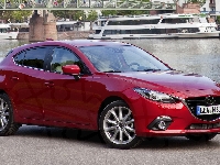 Mazda 3, Czerwona, Hatchback