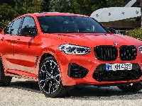 BMW X4 M, Czerwone, Przód