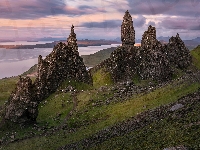 Wyspa Skye, Zachód słońca, Morze, Półwysep Trotternish, Skały, Szkocja, Wzgórze The Storr, Ścieżka