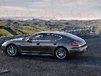 2014, Porsche Panamera, Góry
