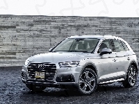 2017, Srebrne, Audi Q5, Ściana