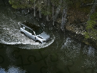 Rzeka, 2020, Land Rover Defender