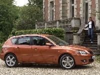 Mazda 3, Dworek