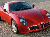 Alfa Romeo 8C, Czerwona, Maska