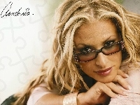 Anastacia, Okulary