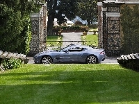 Aston Martin One-77, Bok, Linia