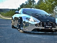 Aston Martin Vantage, Chrom