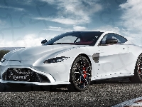 Aston Martin, Vantage