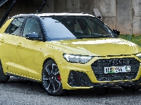 Przód, Audi A1 Citycarver, Żółte