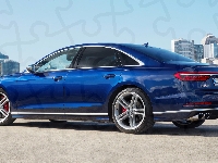 Audi S8, Niebieskie
