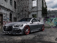 Audi RS5, Przód