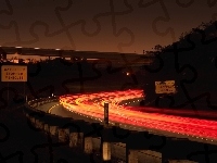 Noc, Autostrada, Zakręt