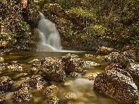 Wodospad Ladies Bath Falls, Kamienie, Australia, Park Narodowy Mount Buffalo, Jeziorko