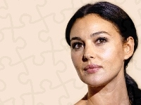 Monica Bellucci, Twarz