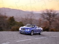 Bentley Continental GTC, Droga