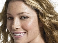 Jessica Biel, Uśmiech