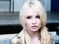 Bluzeczka, Kratkę, Emily Browning, Blondynka, W