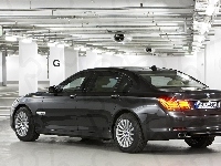 BMW F01, Czarne, Tył
