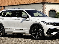 Volkswagen Tiguan Allspace, Bok