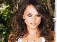 Brunetka, Tori Black, Makijaż
