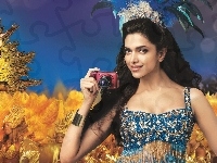 Brunetka, Deepika Padukone, Aparat
