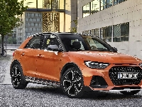 Audi A1 Citycarver, Budynki