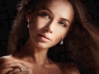 Diana Bychkov, Kolczyki