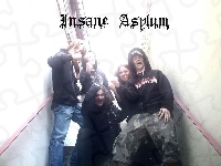 zespół cały, Insane Asylum, spodnie moro, czepeczka