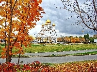 Rosja, Cerkiew, Jesień